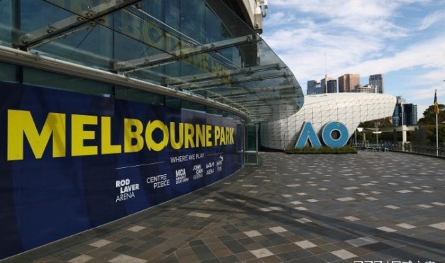 虎妞送蛋牛犊进四强，张帅女双进八强混双止步，三番战紫薇不轻敌