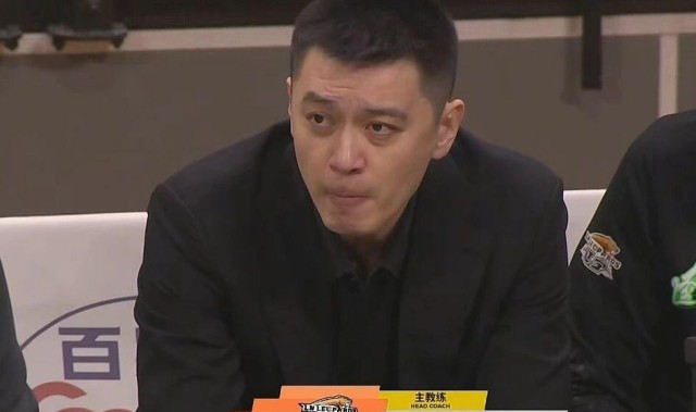 世界杯比赛视频-曝杨鸣欲请辞辽宁男篮主教练 曾凡博伤病加重 周鹏职业生涯里程碑